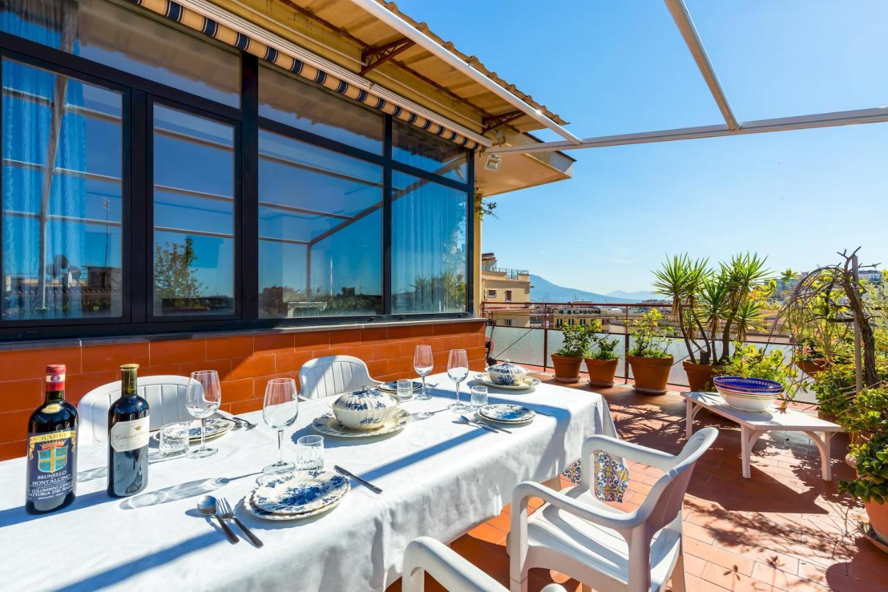 Terrazza 30 By Napoliapartments Екстер'єр фото