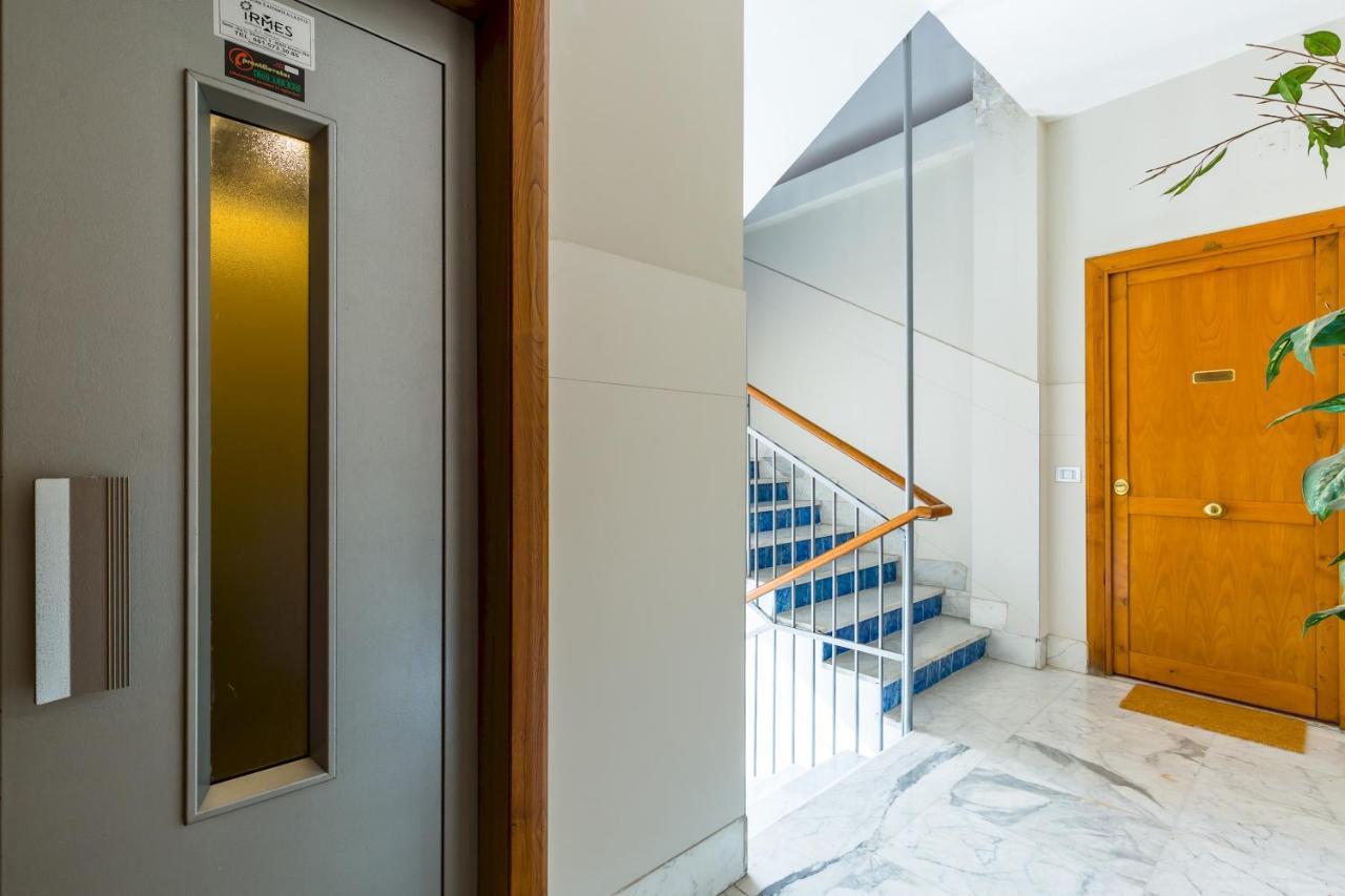 Terrazza 30 By Napoliapartments Екстер'єр фото